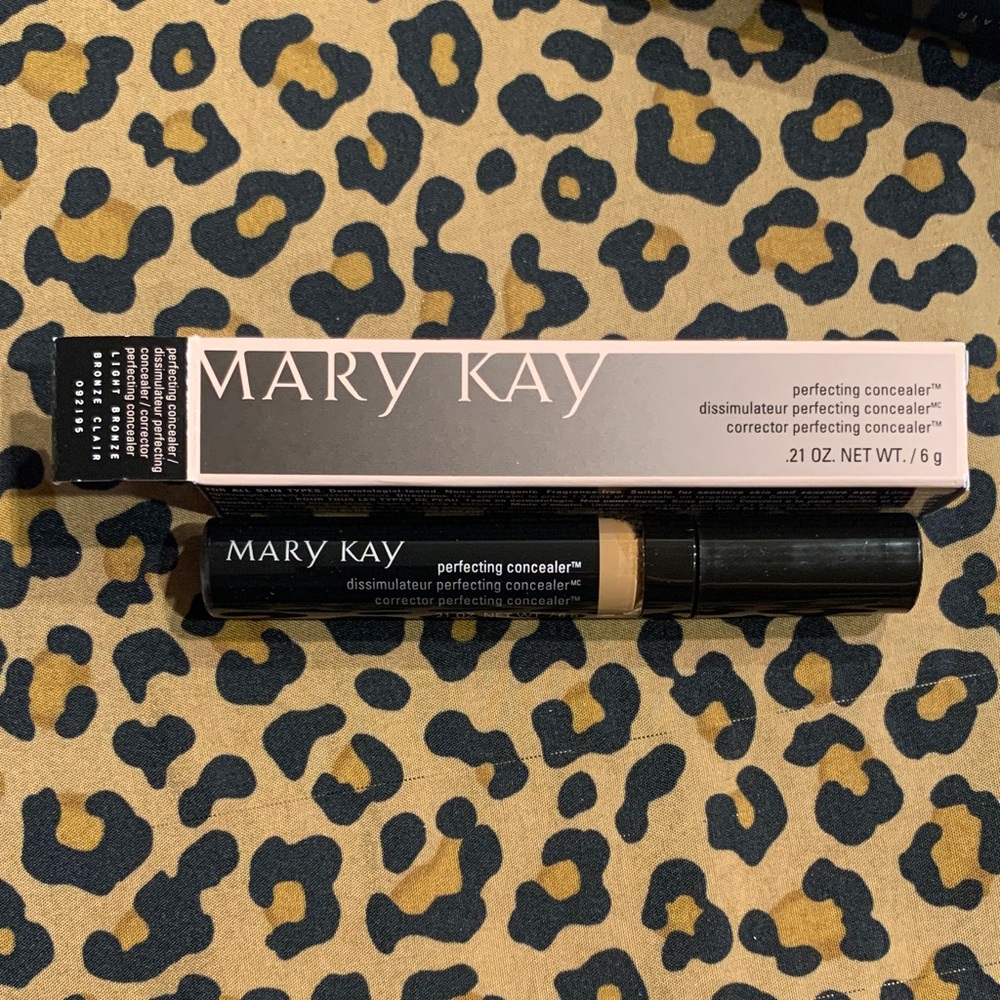 Mary Kay Perfecting Concealer - Light Bronze